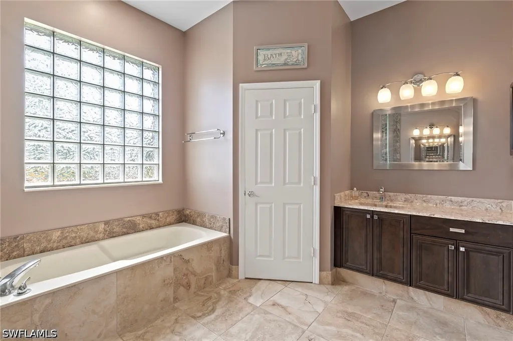 3259 Potomac Court Naples FL 34120