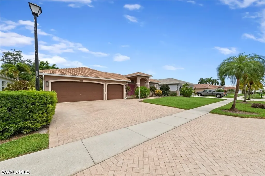 3259 Potomac Court Naples FL 34120