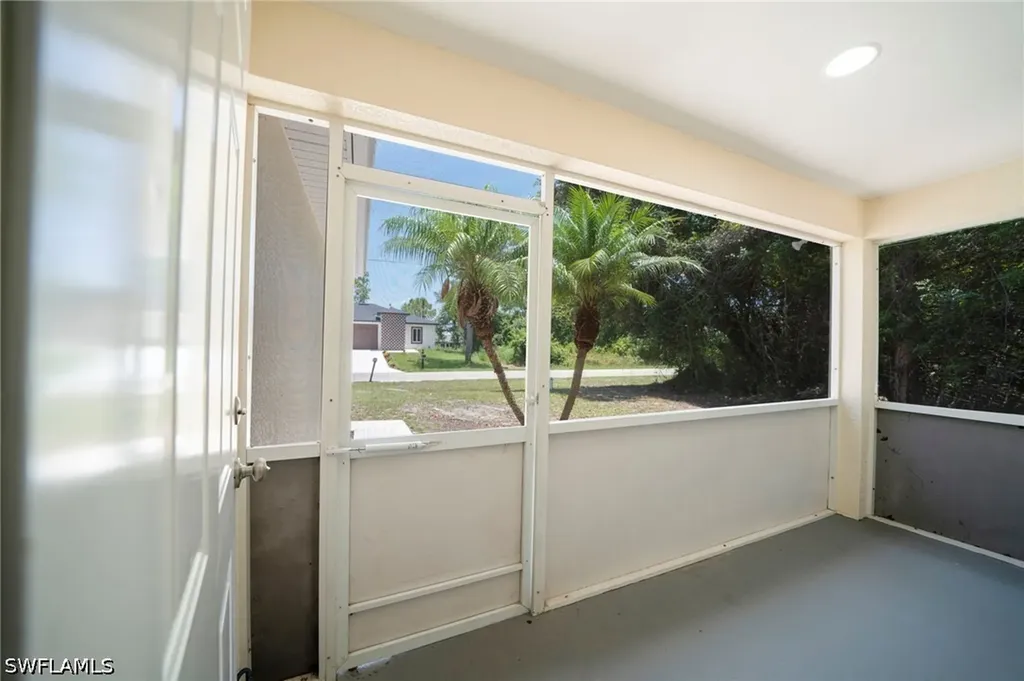 4733 29th Street SW Lehigh Acres FL 33973