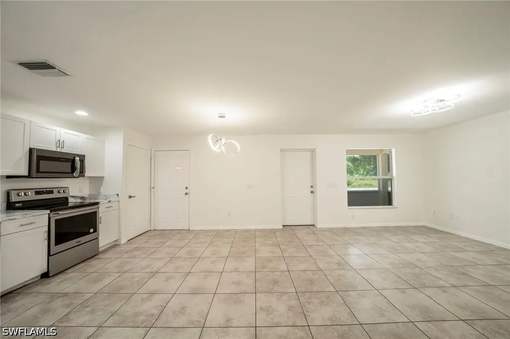 4733 29th Street SW Lehigh Acres FL 33973