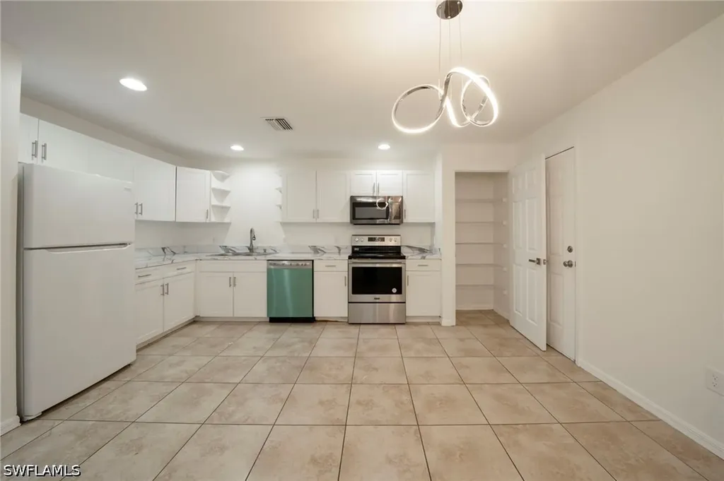 4733 29th Street SW Lehigh Acres FL 33973