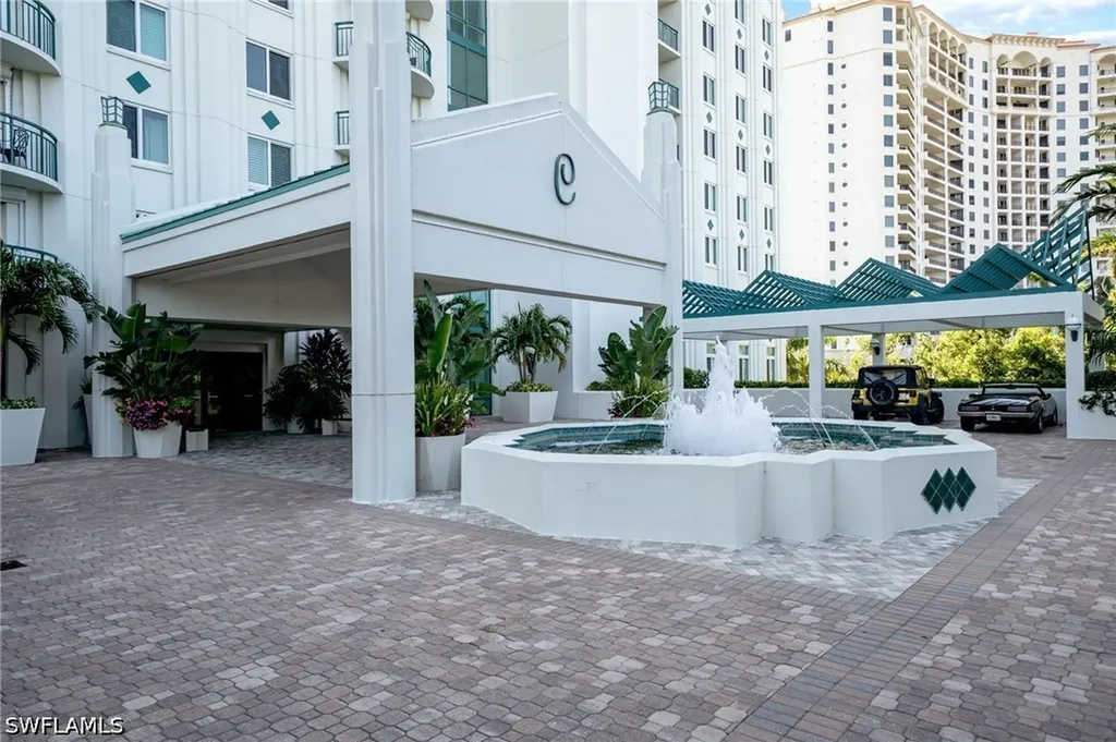 7515 Pelican Bay Boulevard Naples FL 34108