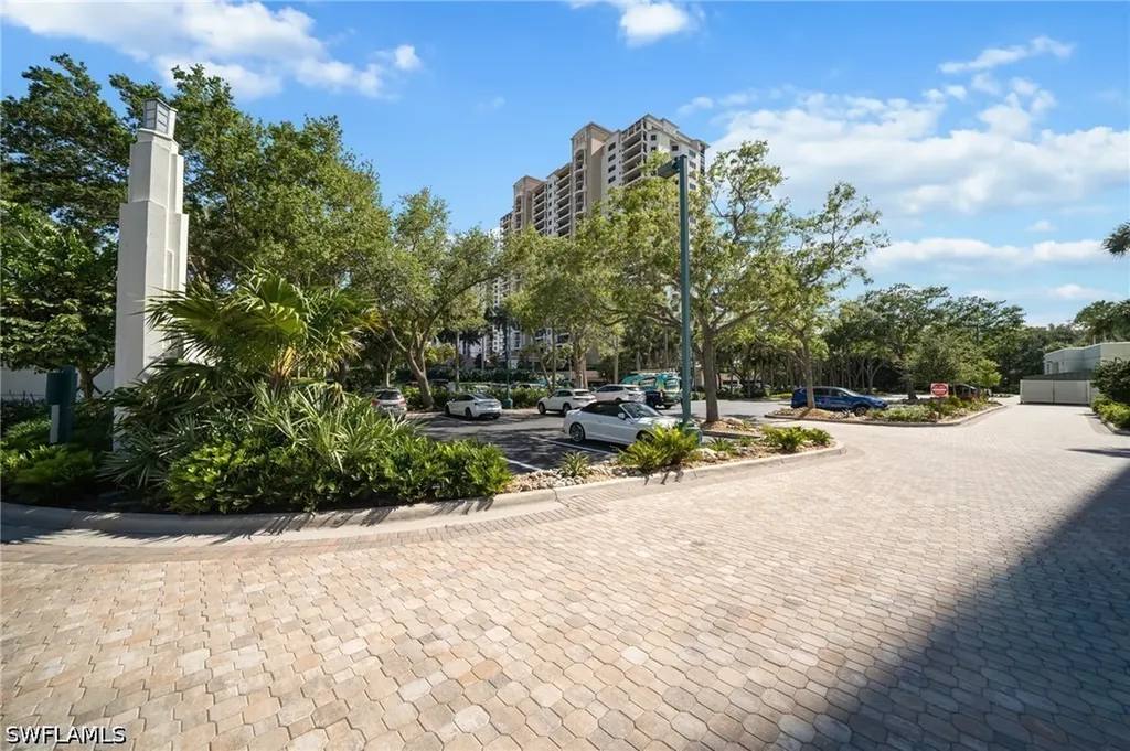 7515 Pelican Bay Boulevard Naples FL 34108