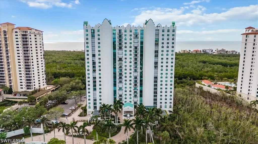 7515 Pelican Bay Boulevard Naples FL 34108