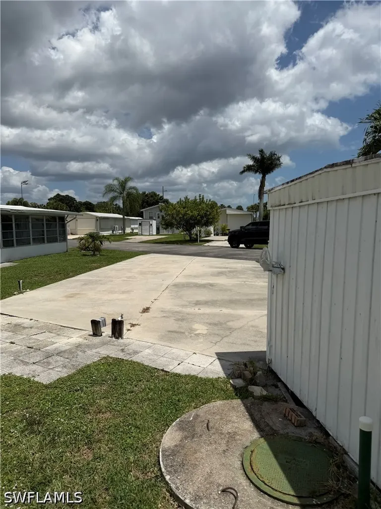 18 Jade Drive Naples FL 34114