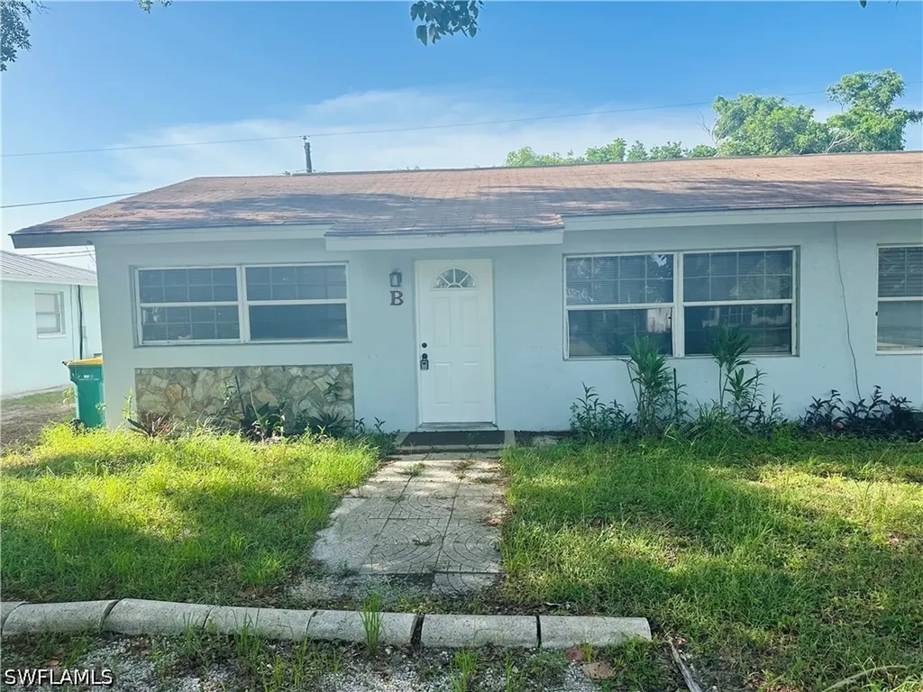 1215 S Alhambra Circle Naples FL 34103