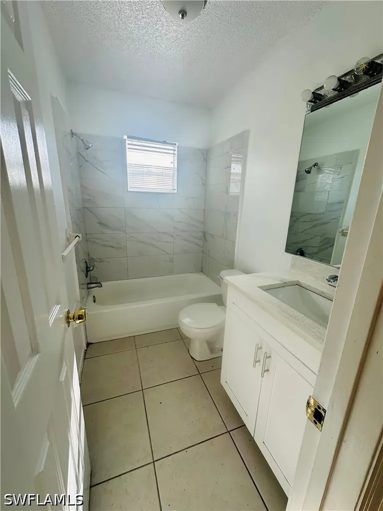 1215 S Alhambra Circle Naples FL 34103