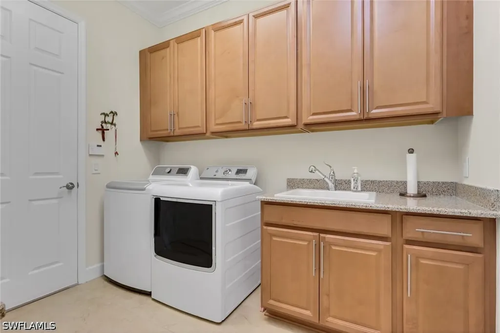 9142 Isla Bella Circle Bonita Springs FL 34135