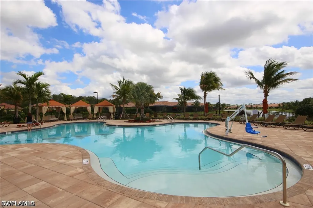 9142 Isla Bella Circle Bonita Springs FL 34135