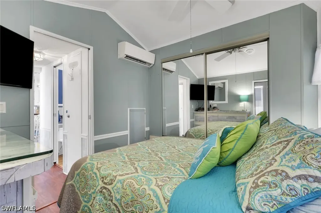 386 Leopard Lane Naples FL 34114
