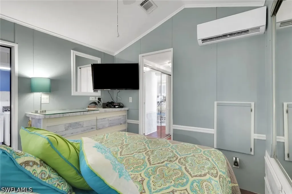 386 Leopard Lane Naples FL 34114