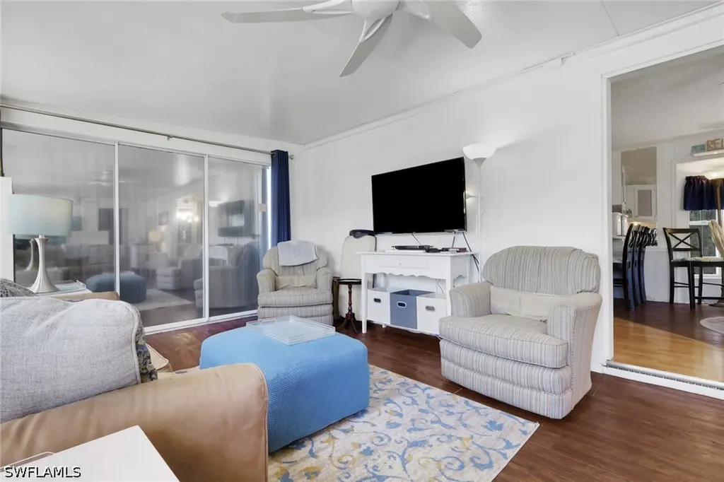 386 Leopard Lane Naples FL 34114