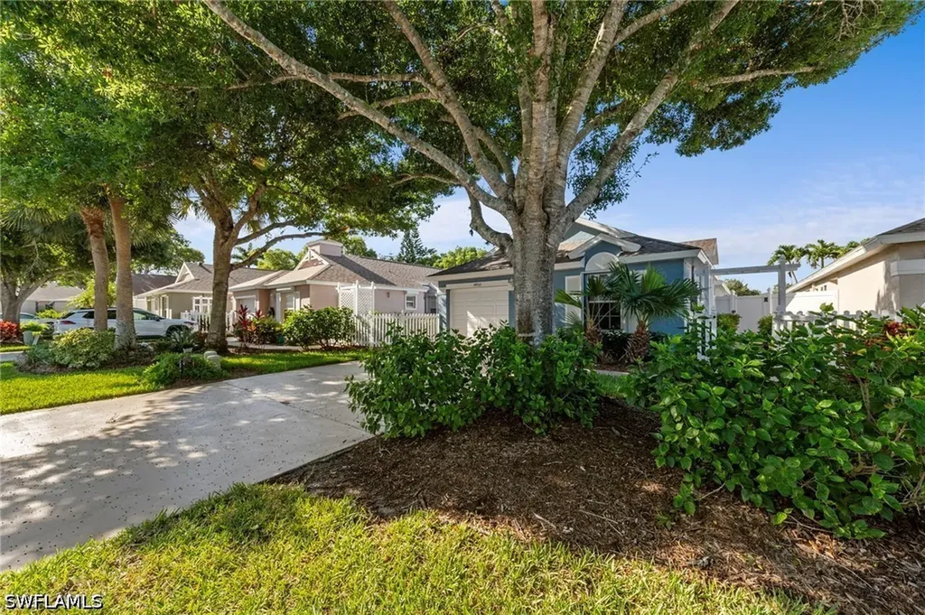 14932 Sterling Oaks Drive Naples FL 34110