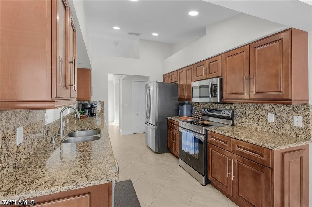 601 SE 30th Street Cape Coral FL 33904