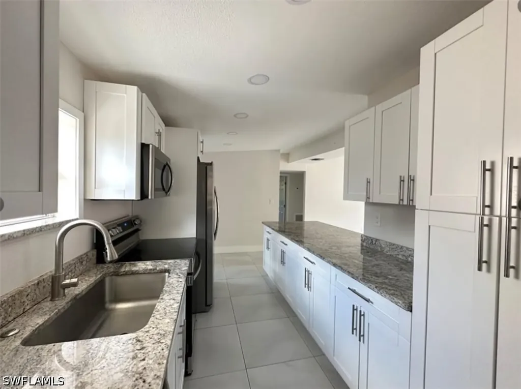 2240 Estey Avenue Naples FL 34104