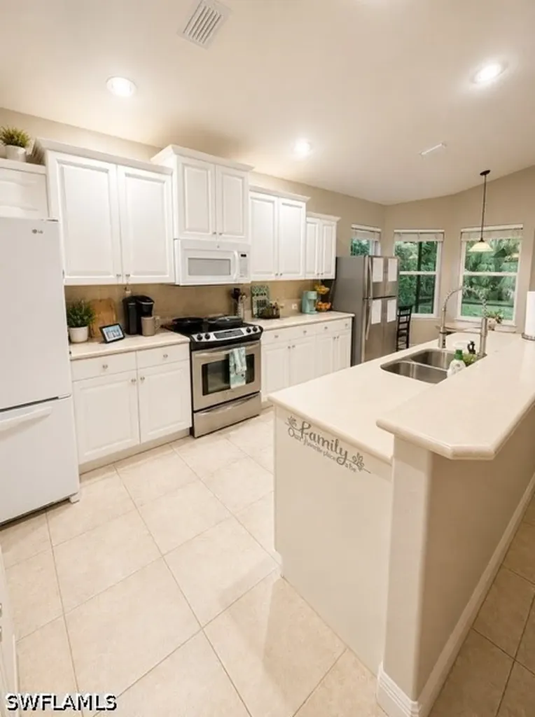 20381 Rookery Drive Estero FL 33928