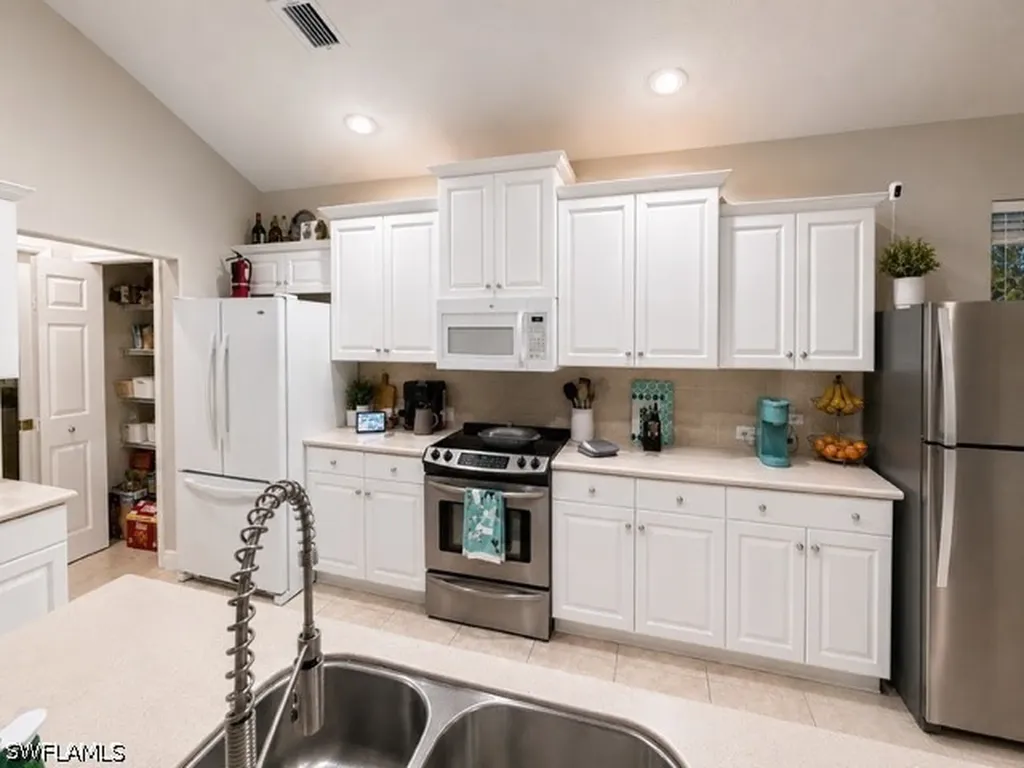 20381 Rookery Drive Estero FL 33928