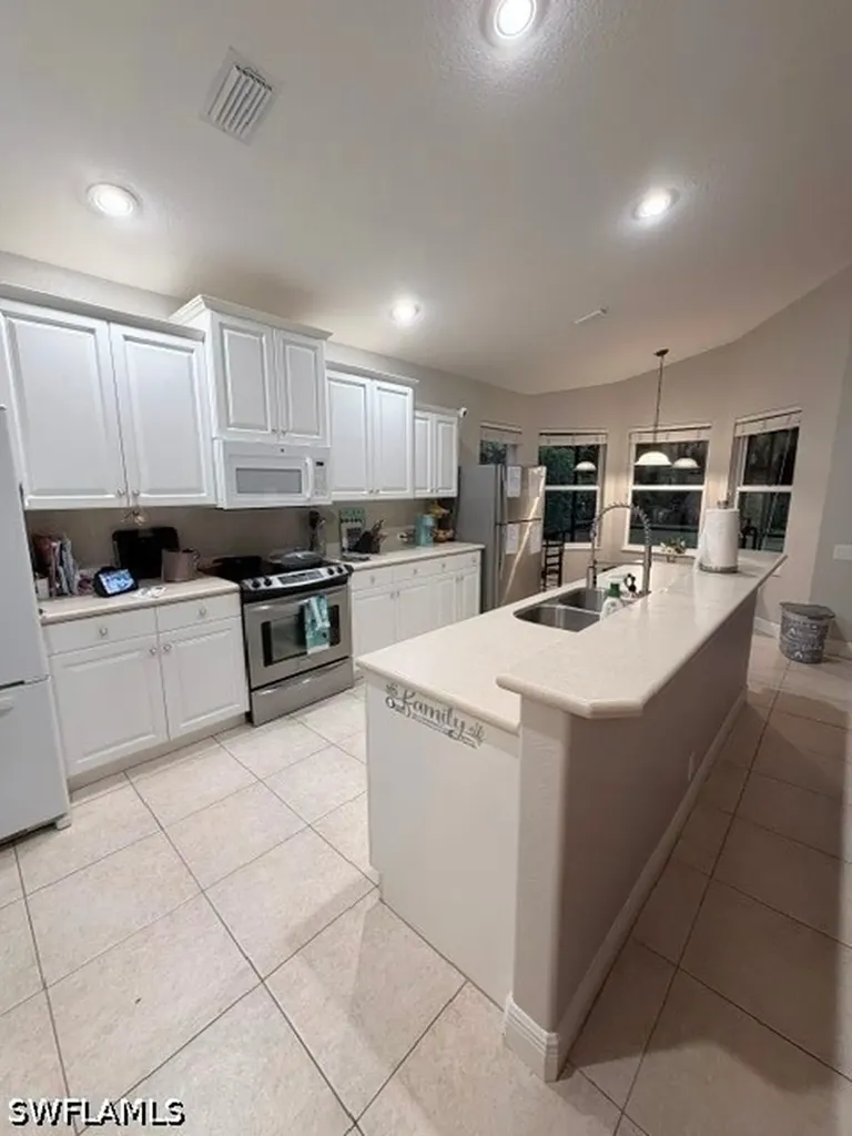 20381 Rookery Drive Estero FL 33928