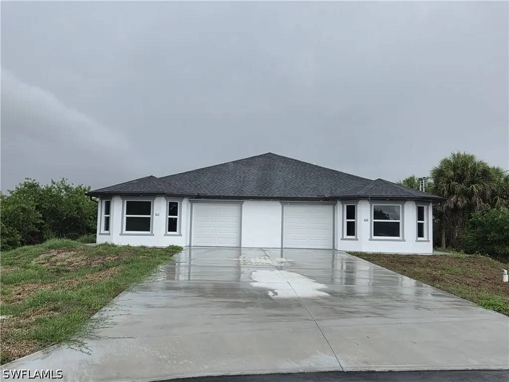 617/619 Creuset Avenue S Lehigh Acres FL 33974