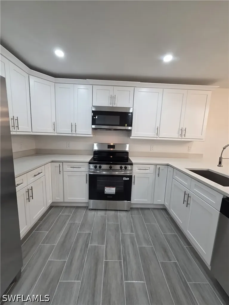 617/619 Creuset Avenue S Lehigh Acres FL 33974