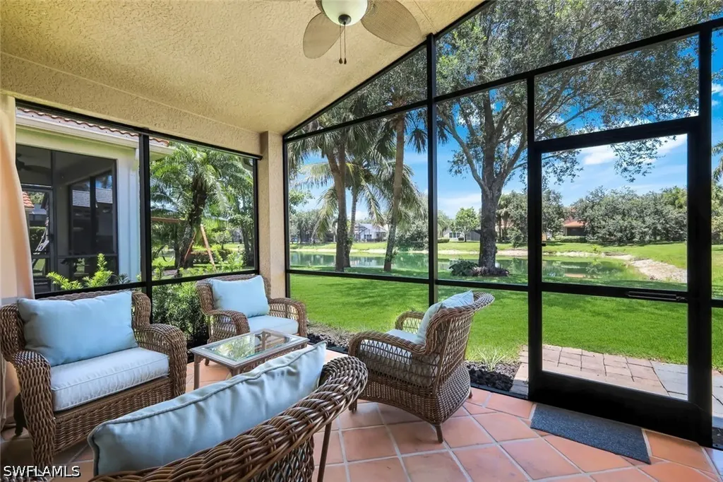 1654 Triangle Palm Terrace Naples FL 34119