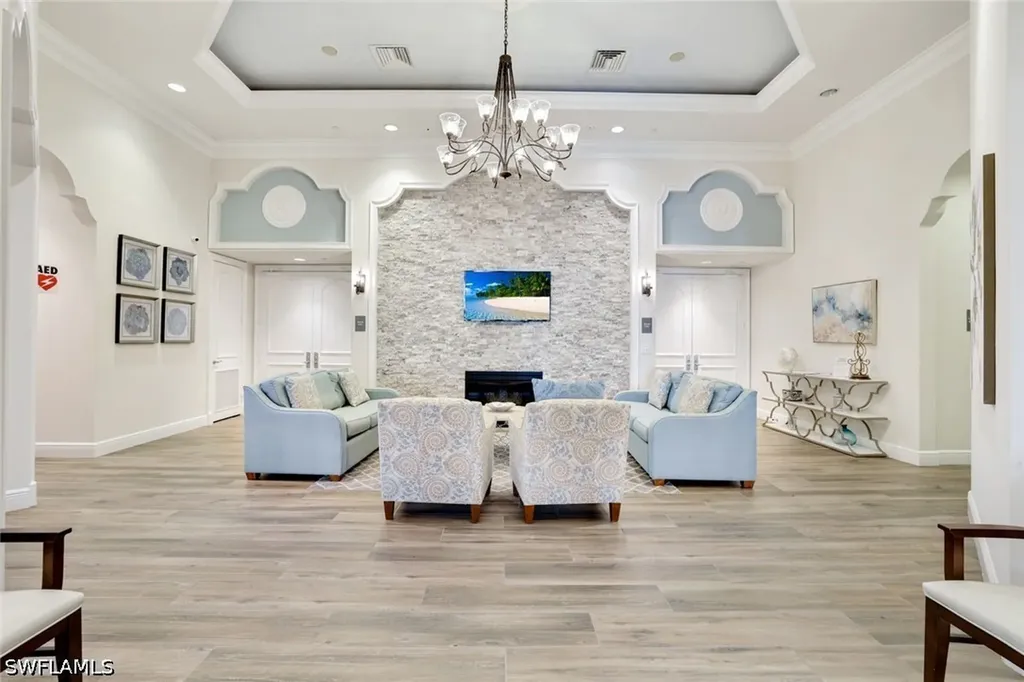 1654 Triangle Palm Terrace Naples FL 34119