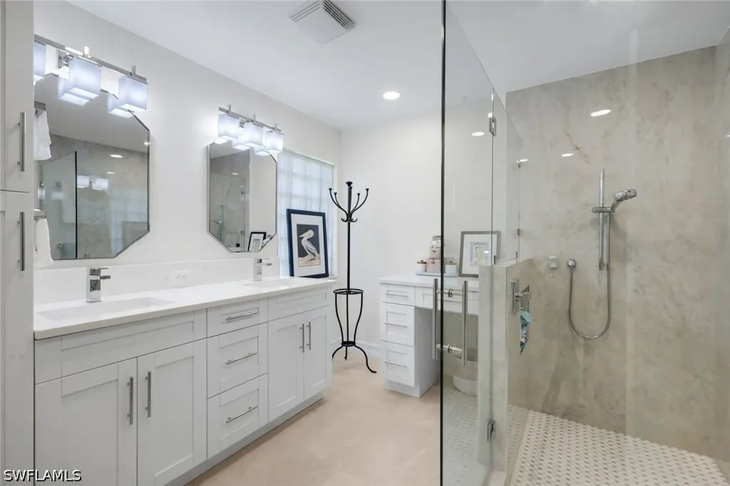 1654 Triangle Palm Terrace Naples FL 34119