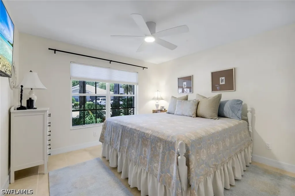 1654 Triangle Palm Terrace Naples FL 34119