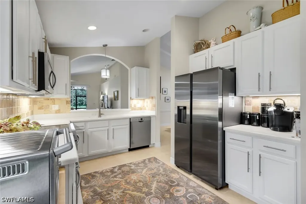 1654 Triangle Palm Terrace Naples FL 34119