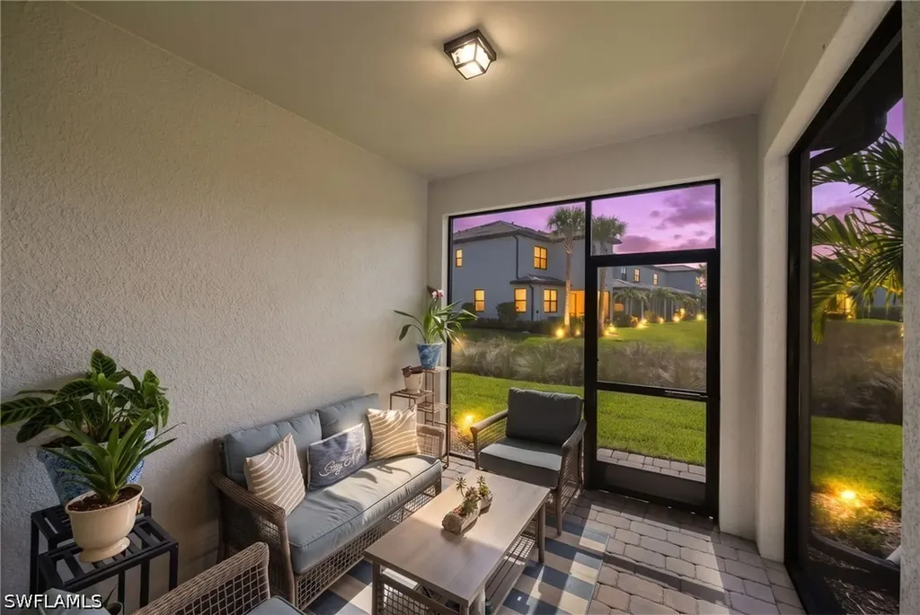 4295 Sonoma Oaks Circle Naples FL 34119