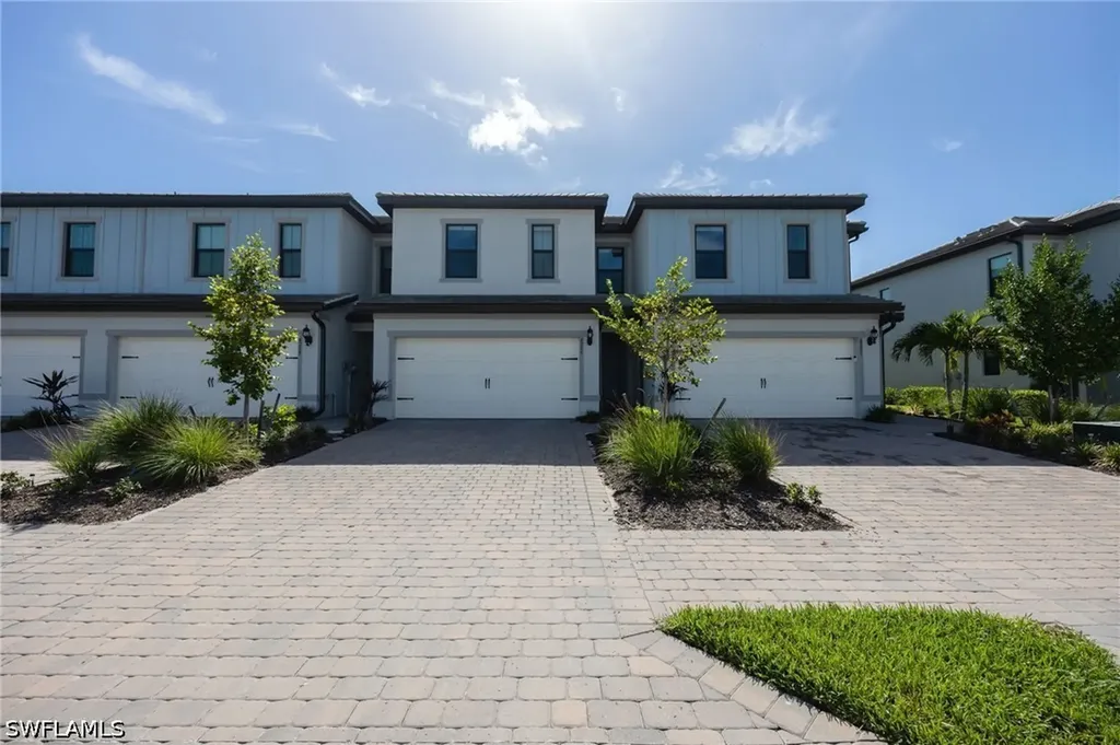 4295 Sonoma Oaks Circle Naples FL 34119