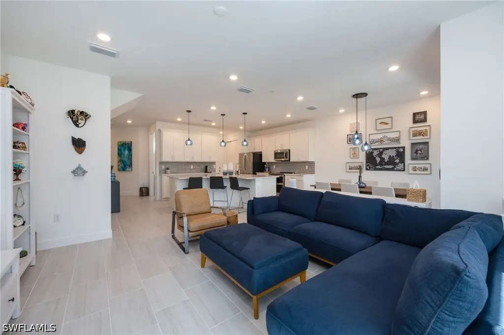 4295 Sonoma Oaks Circle Naples FL 34119