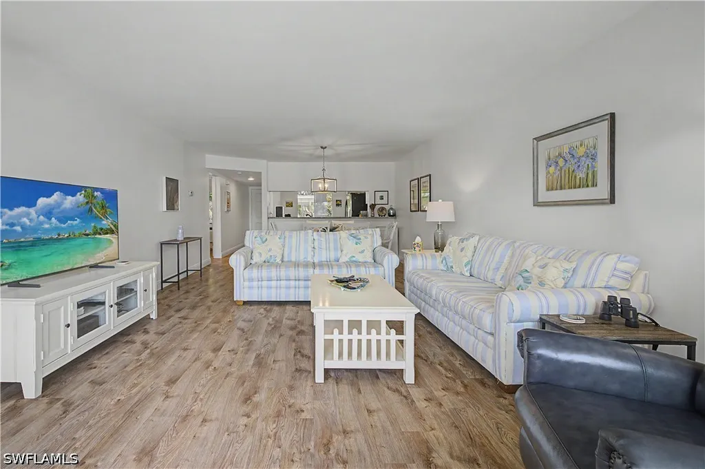 7065 Dennis Circle Naples FL 34104