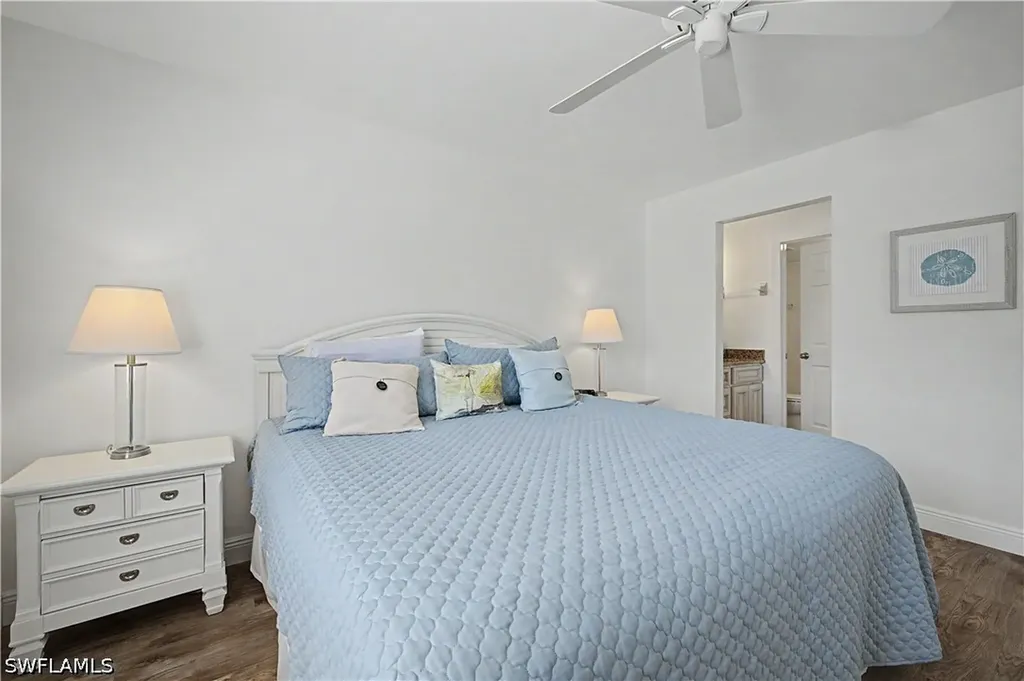 7065 Dennis Circle Naples FL 34104