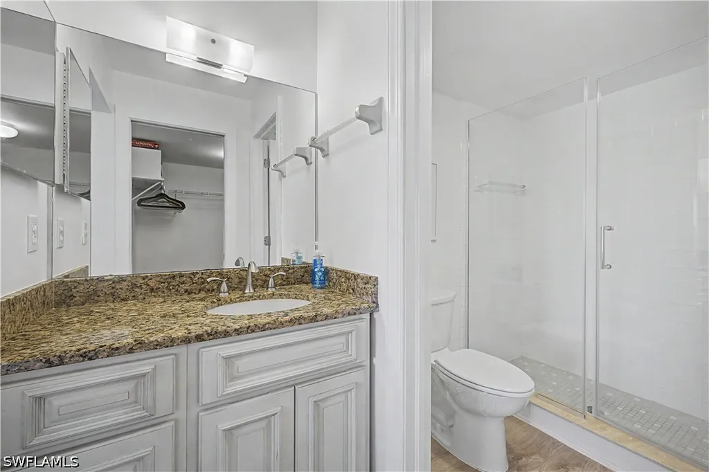 7065 Dennis Circle Naples FL 34104