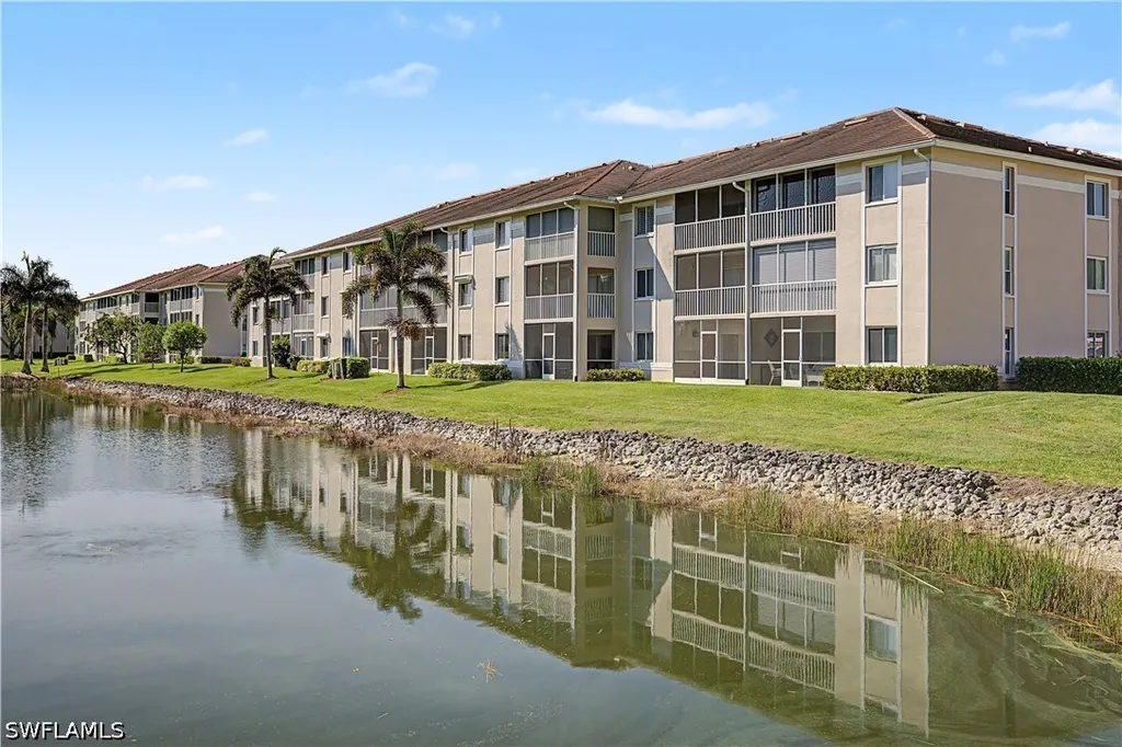 7065 Dennis Circle Naples FL 34104