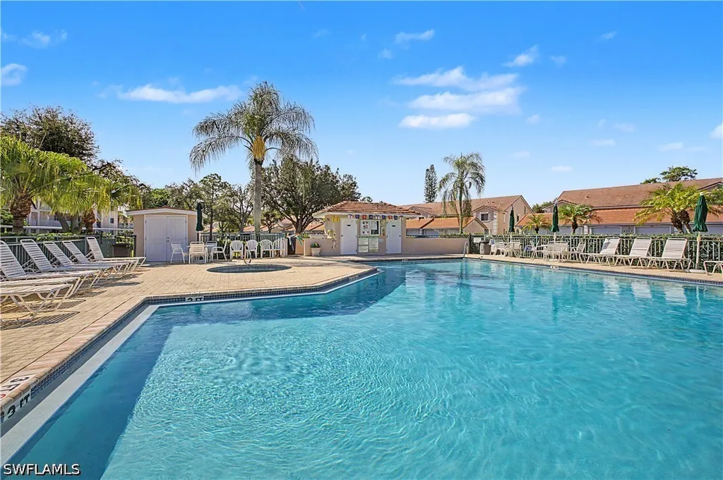 7065 Dennis Circle Naples FL 34104
