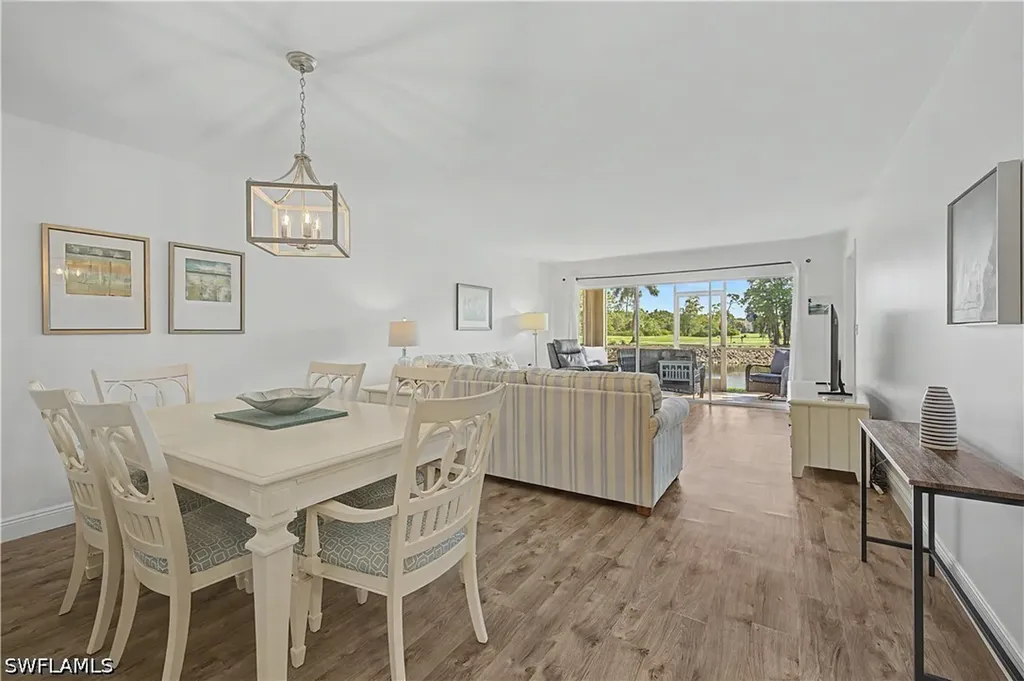 7065 Dennis Circle Naples FL 34104