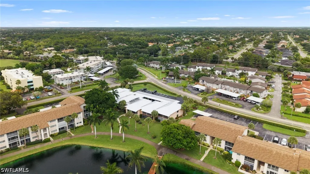 195 Cypress Way E Naples FL 34110