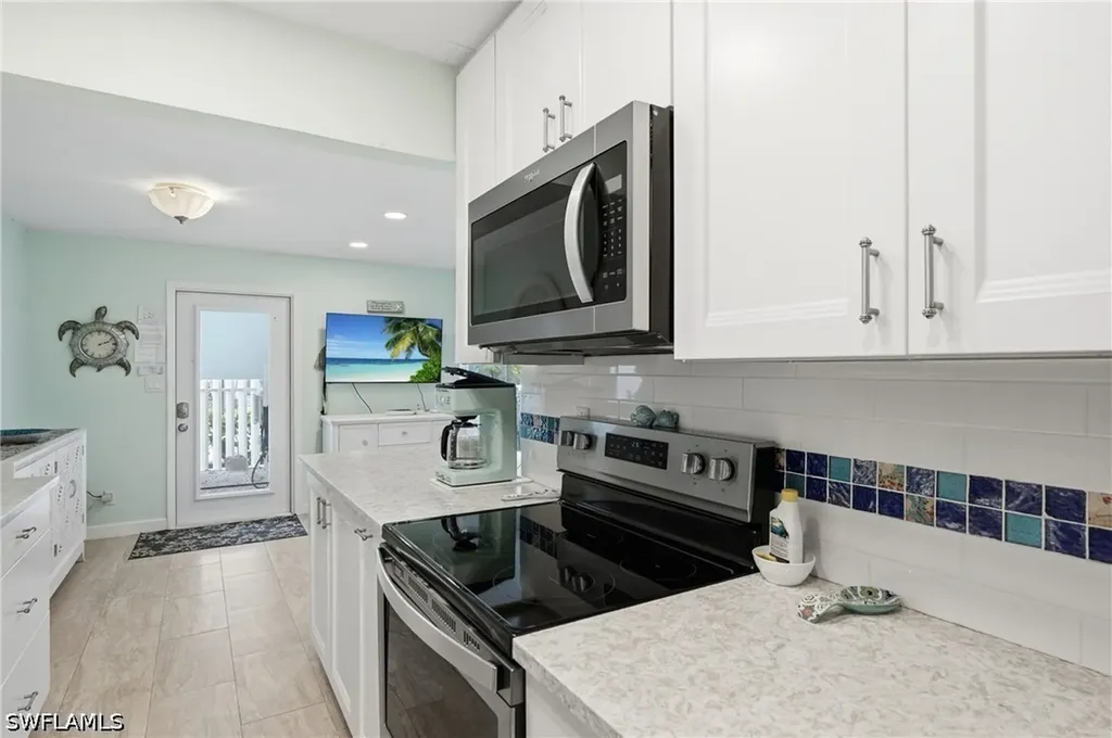 1065 Gulf Shore Boulevard N Naples FL 34102