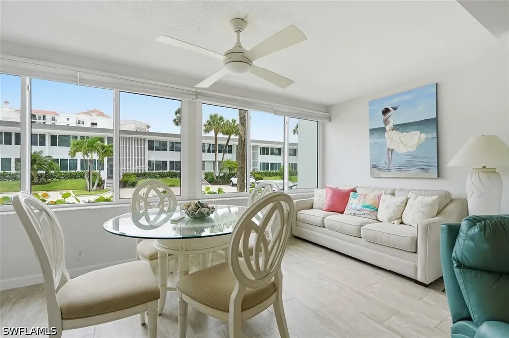 1065 Gulf Shore Boulevard N Naples FL 34102