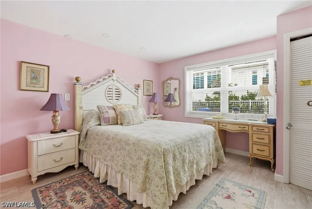 1065 Gulf Shore Boulevard N Naples FL 34102