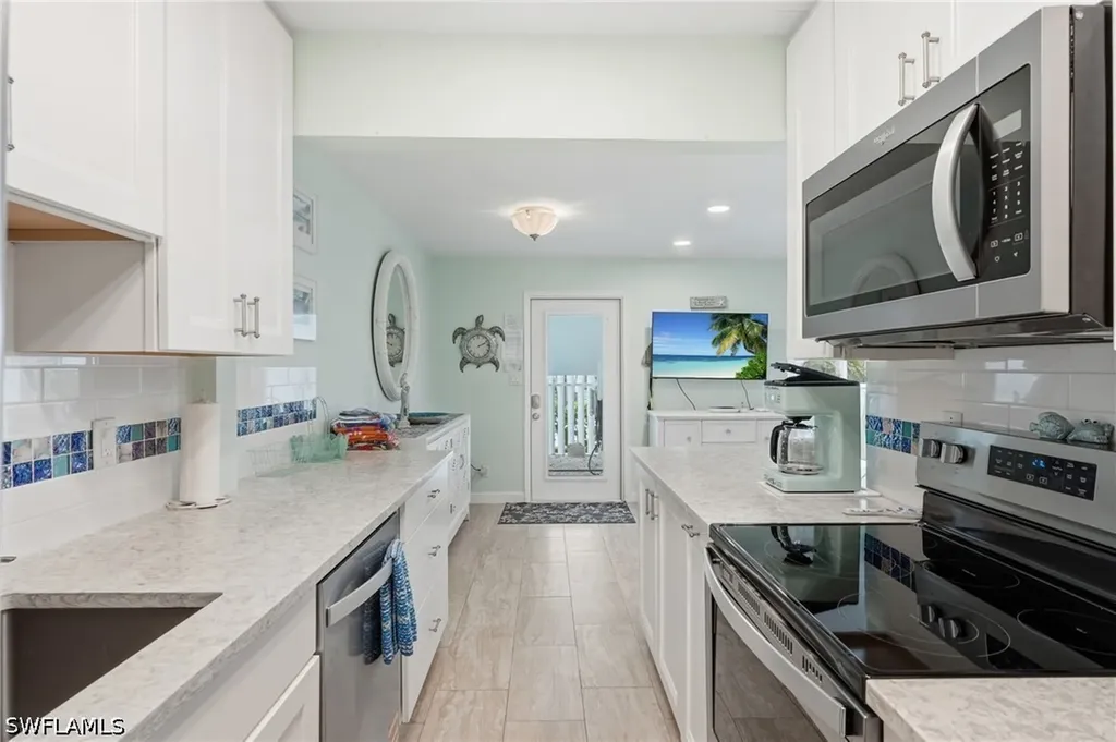 1065 Gulf Shore Boulevard N Naples FL 34102