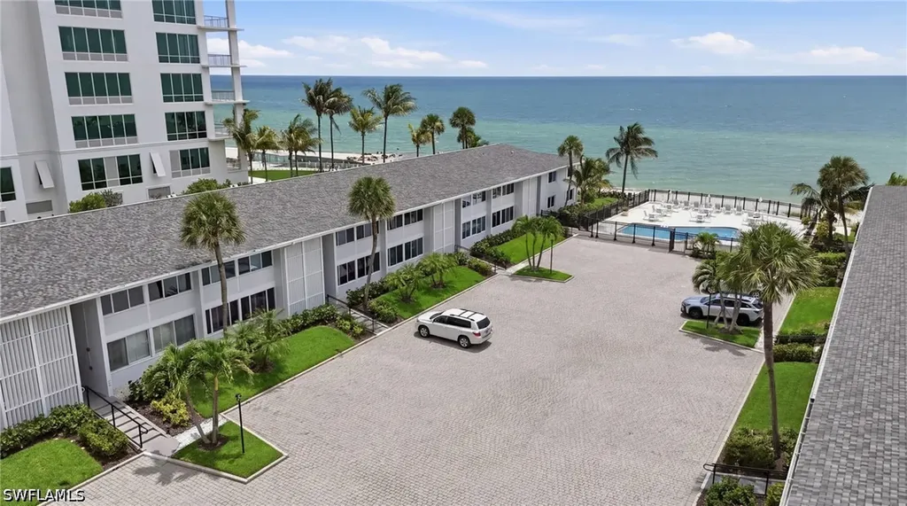 1065 Gulf Shore Boulevard N Naples FL 34102