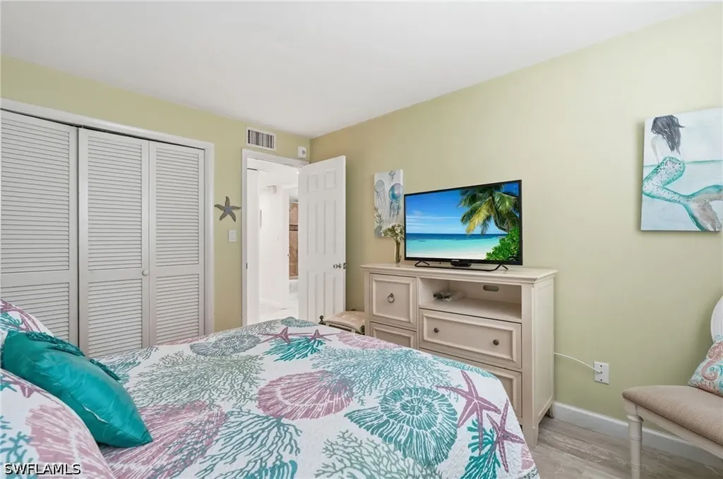 1065 Gulf Shore Boulevard N Naples FL 34102