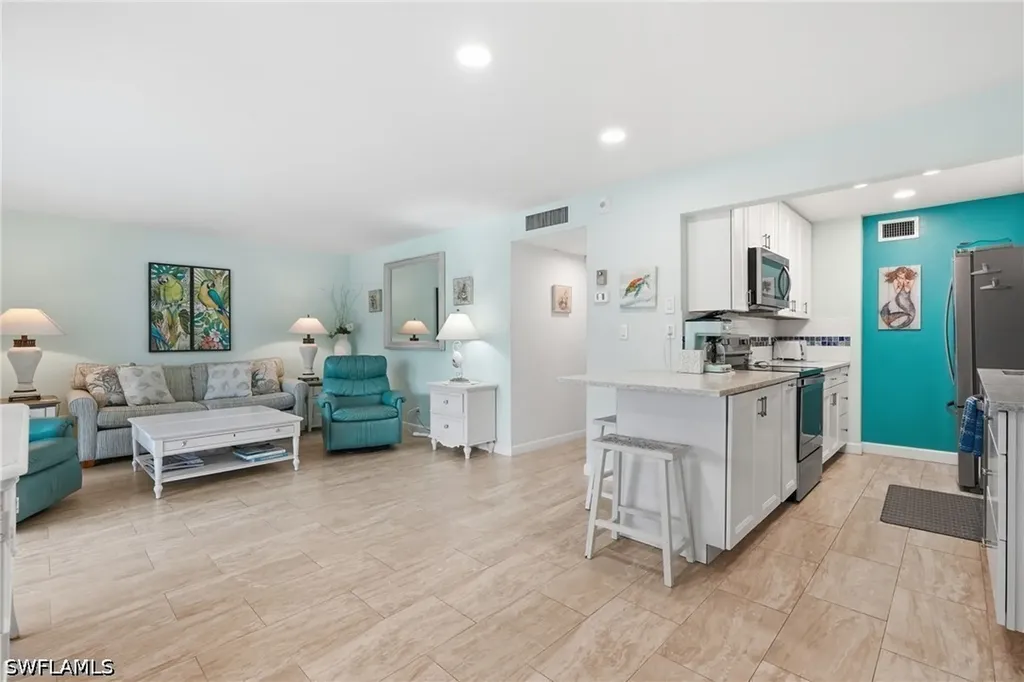 1065 Gulf Shore Boulevard N Naples FL 34102