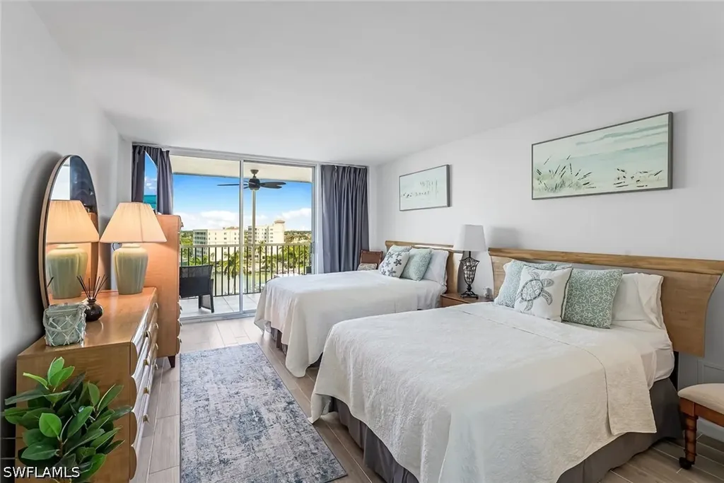 5 Bluebill Avenue Naples FL 34108