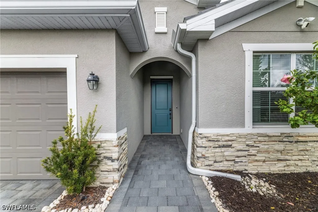 2225 Cara Cara Way Naples FL 34120