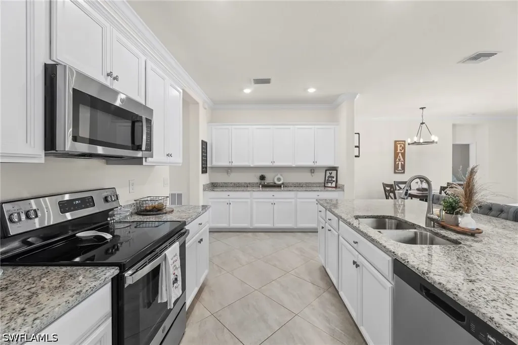 2225 Cara Cara Way Naples FL 34120