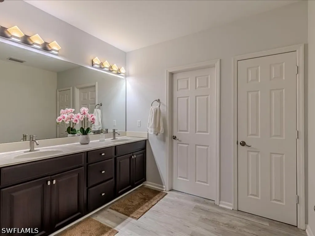15286 Summit Place Circle Naples FL 34119